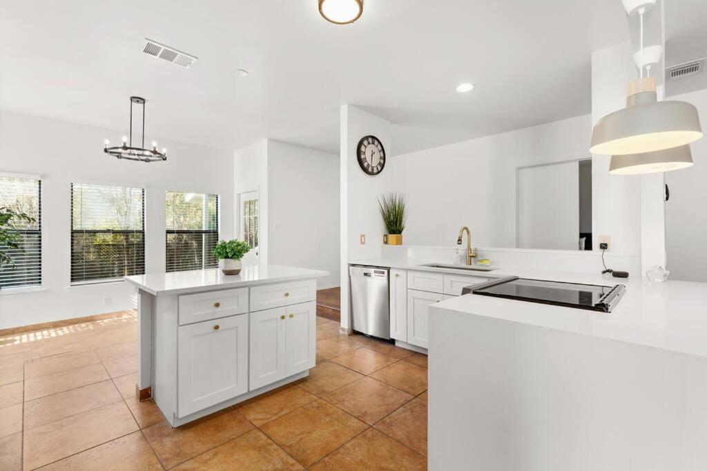 5 Bedrooms With Chefs Kitchen 2 Masters Room And Game Lounge San Antonio Exterior photo