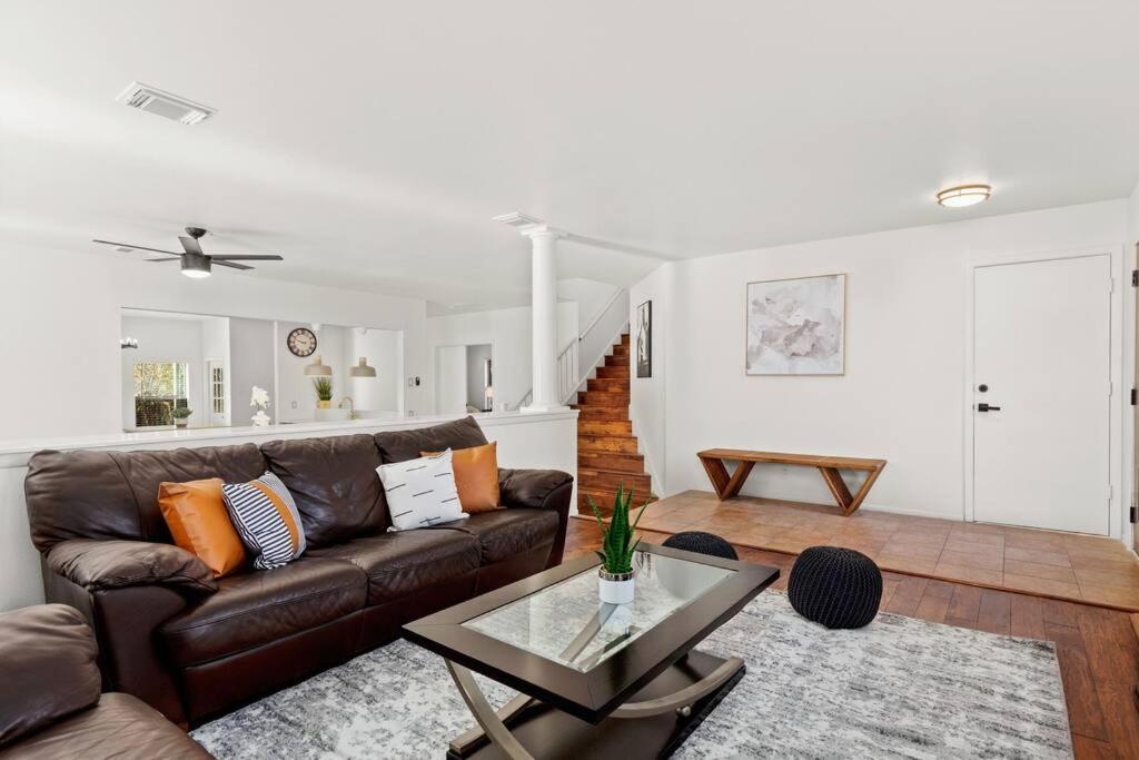 5 Bedrooms With Chefs Kitchen 2 Masters Room And Game Lounge San Antonio Exterior photo
